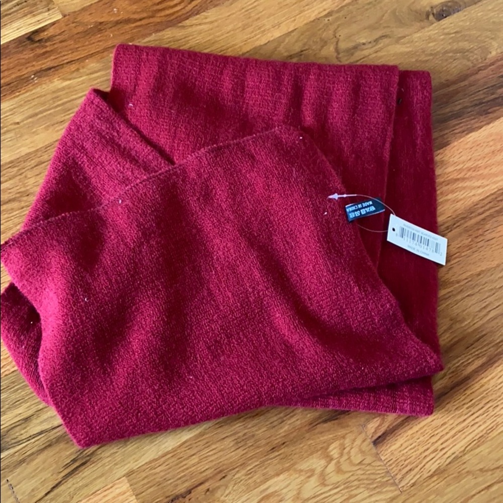 NEW wine red knit scarf
